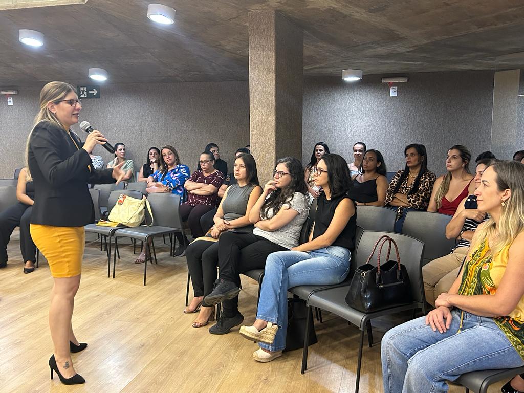 Câmara de Itabirito celebra Dia Internacional da Mulher