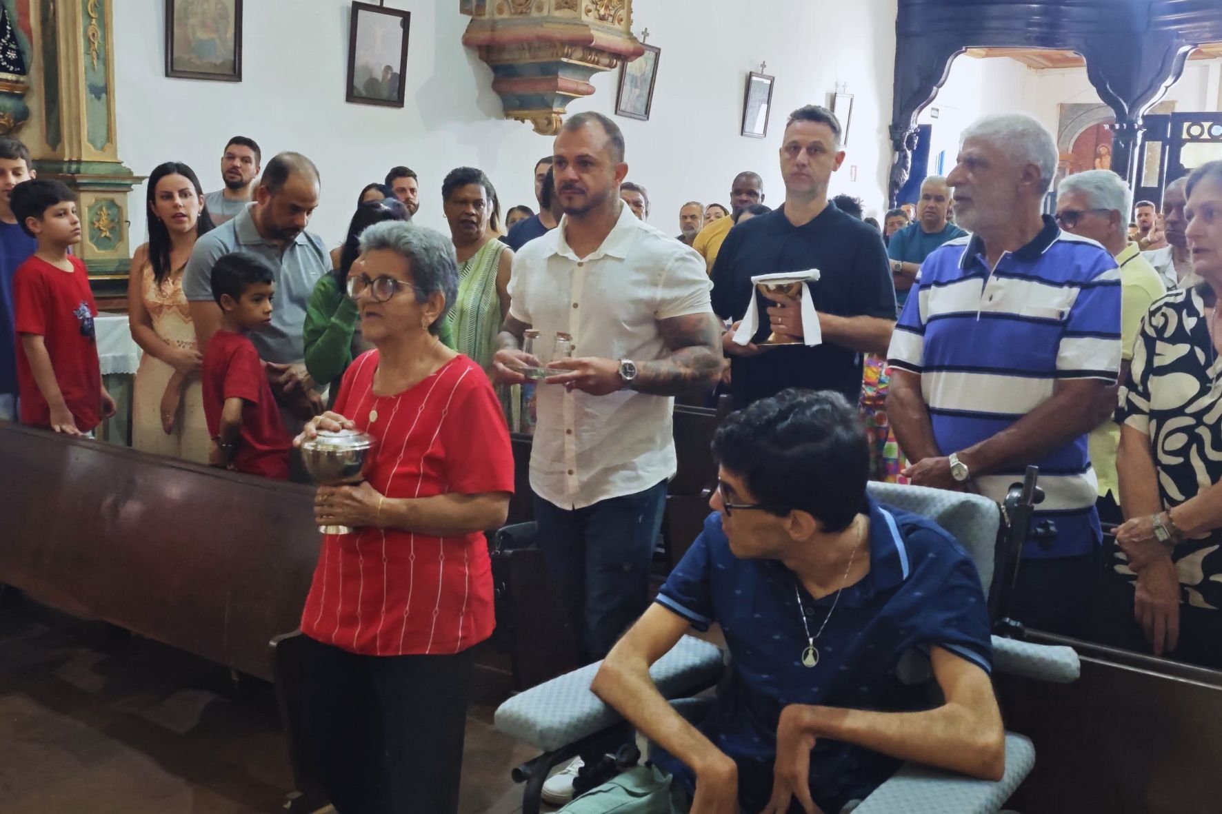 Câmara de Itabirito presta homenagem aos vereadores falecidos da cidade