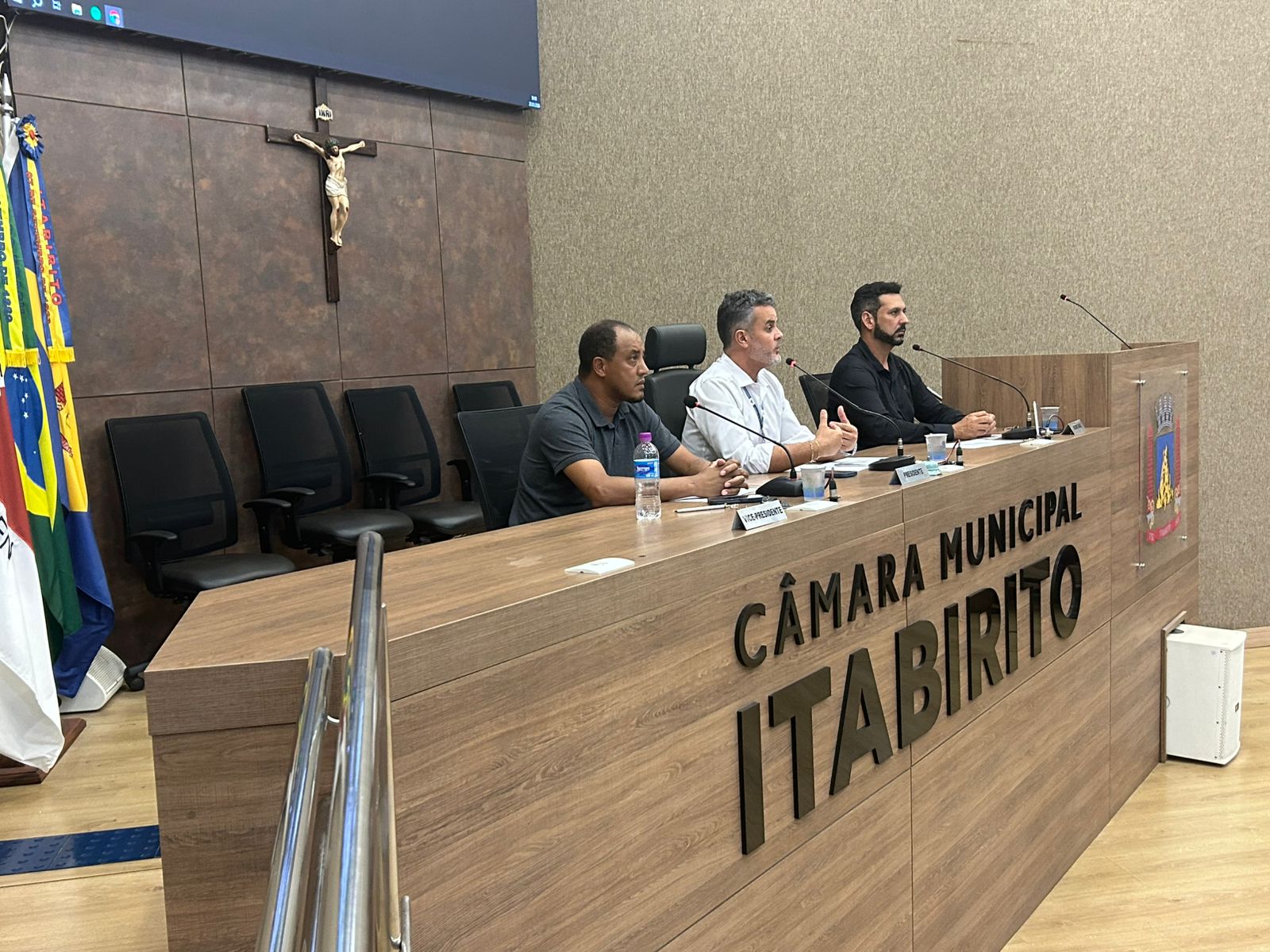 Câmara de Itabirito realiza primeira reunião extraordinária de 2026