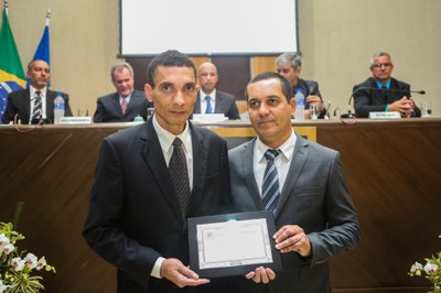 Câmara de Itabirito realiza entrega de Honrarias