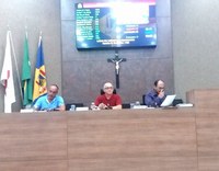 Em Sessão Ordinária, presidente Zé Maria e Rocha do PT fazem pronunciamento público a respeito da situação de seus mandatos.