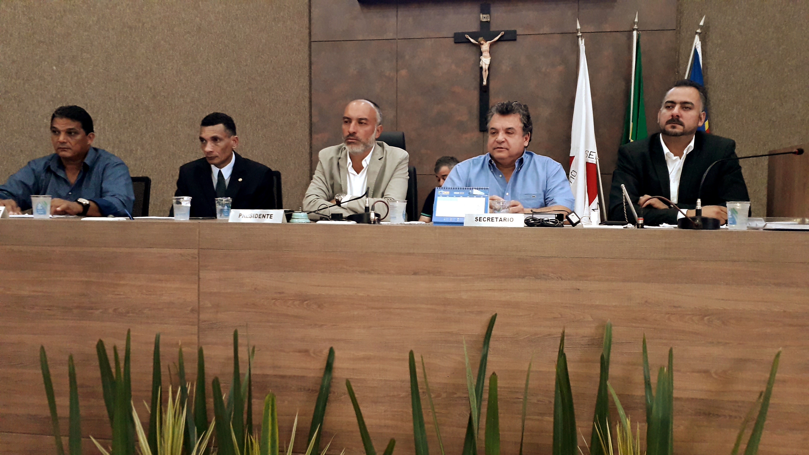 Vale, Gerdau, prefeito, juiz e todos os vereadores comparecem à Audiência Pública “Os Impactos da Exploração Minerária em Itabirito”; VEJA VÍDEOS