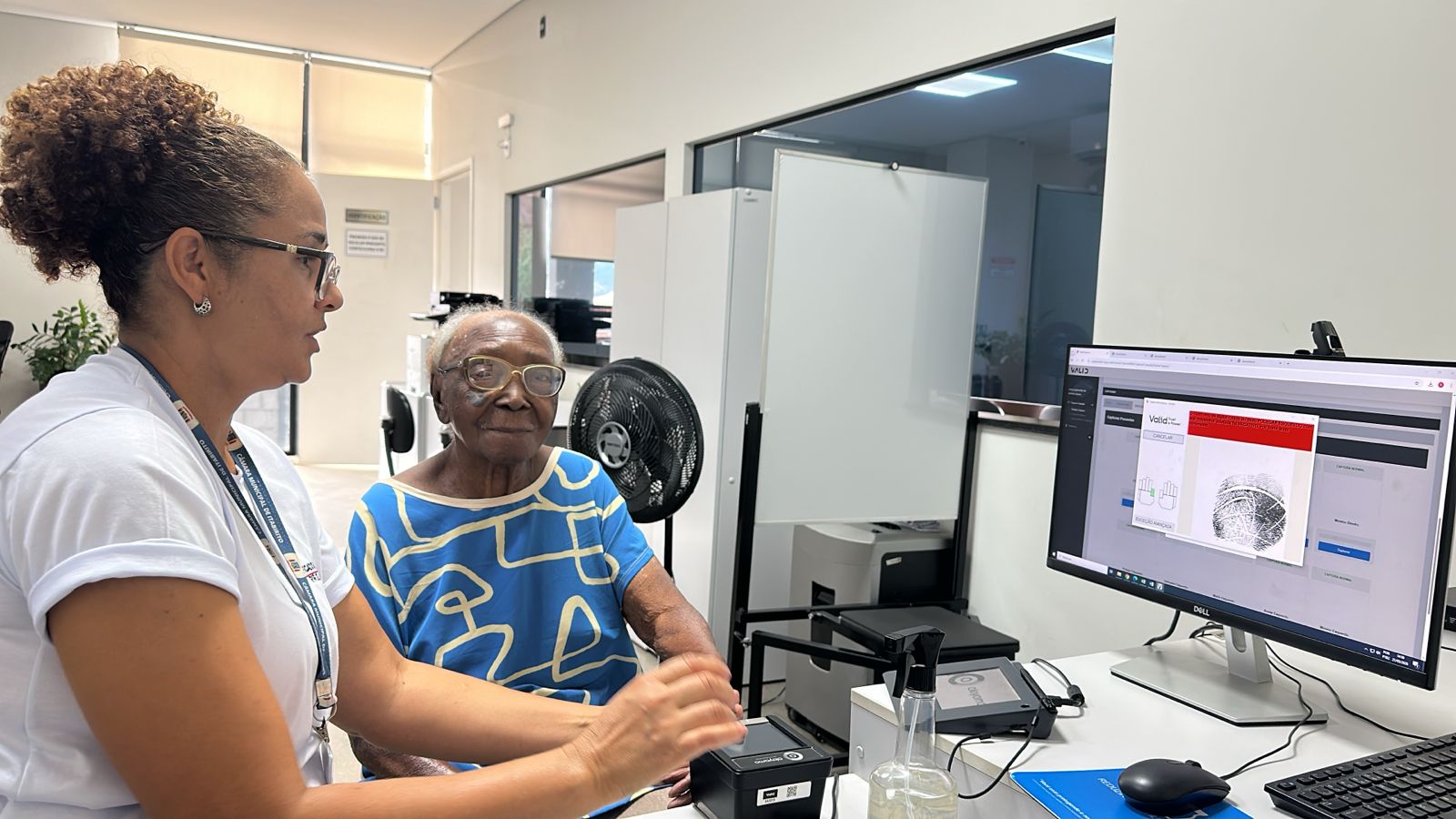 Idosa de 103 anos comparece ao CAC de Itabirito e se torna a pessoa mais velha atendida pelo serviço