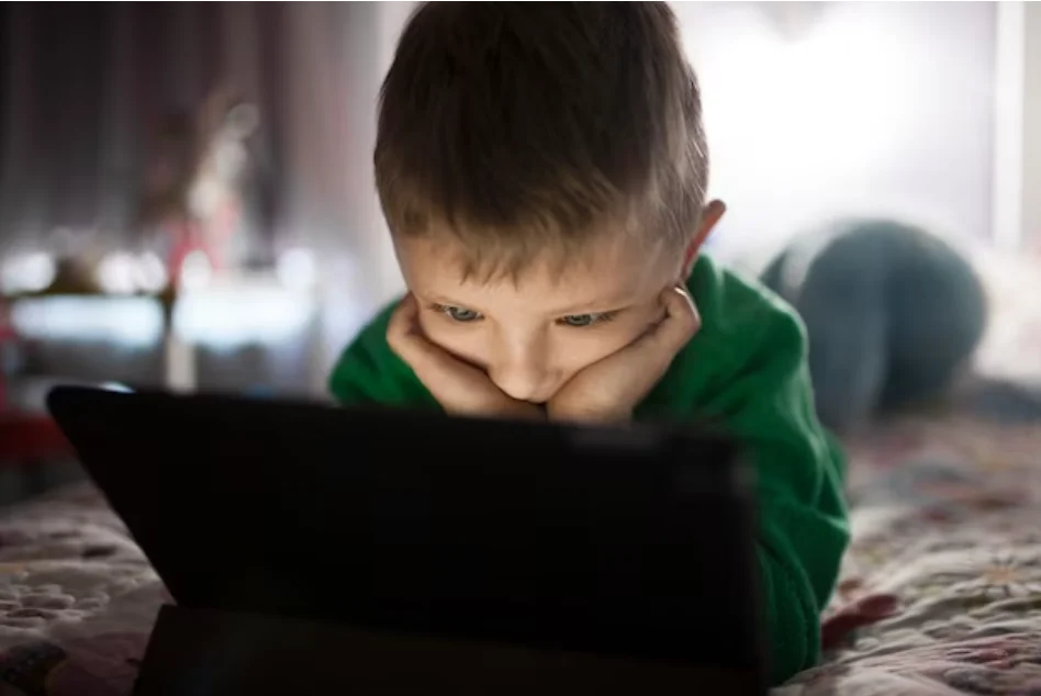 Itabirito cria Campanha Municipal de Conscientização sobre os Riscos da Exposição Prolongada a Telas para Crianças e Adolescentes